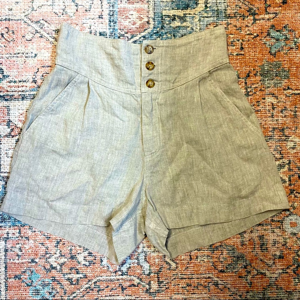 Esby high-waisted linen shorts, sand. NWT
